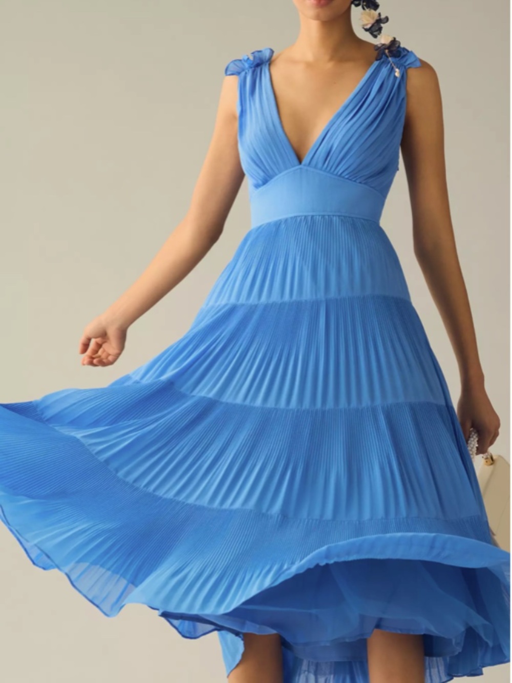 By Anthropologie V-Neck Tiered Pleated Dress 〡 Size 2 - Picture 4 of 16